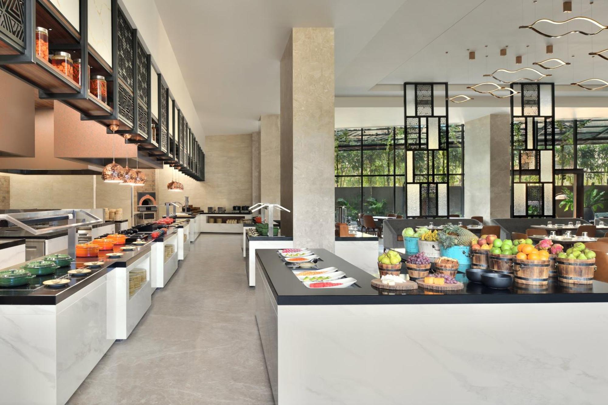 Courtyard By Marriott Nashik Hotel Exterior photo